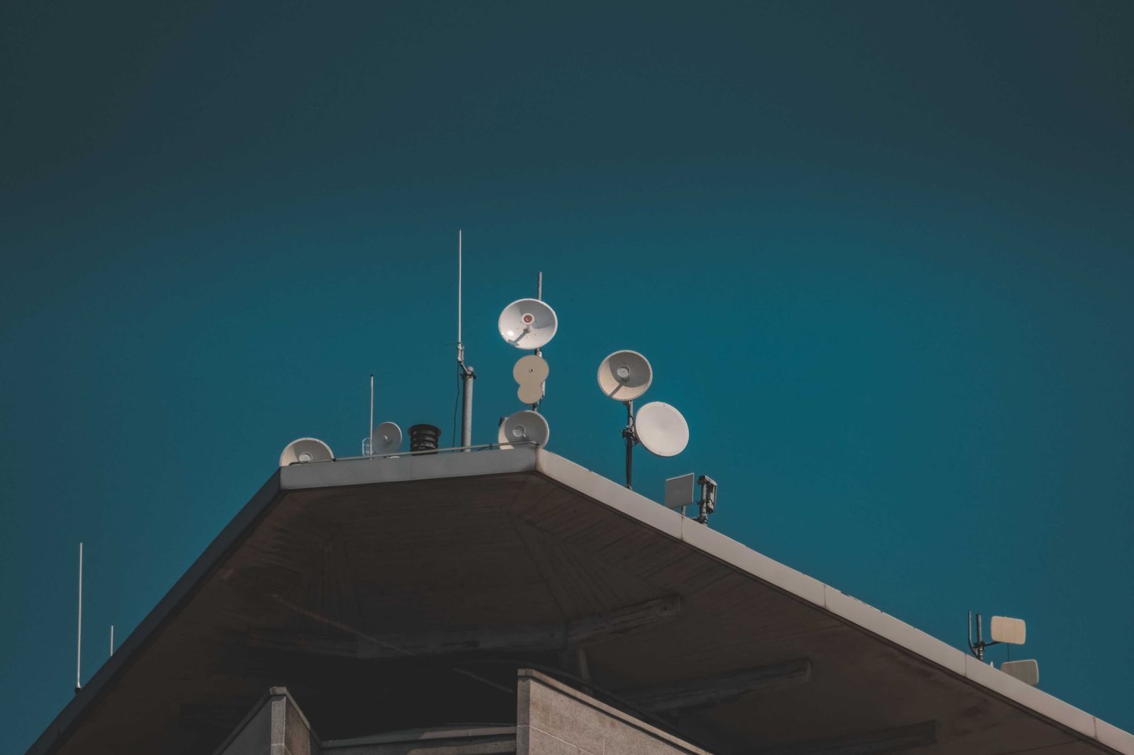 SpaceX quer transformar a Starlink em operadora de celular e pressiona AT&T, Verizon e T-Mobile